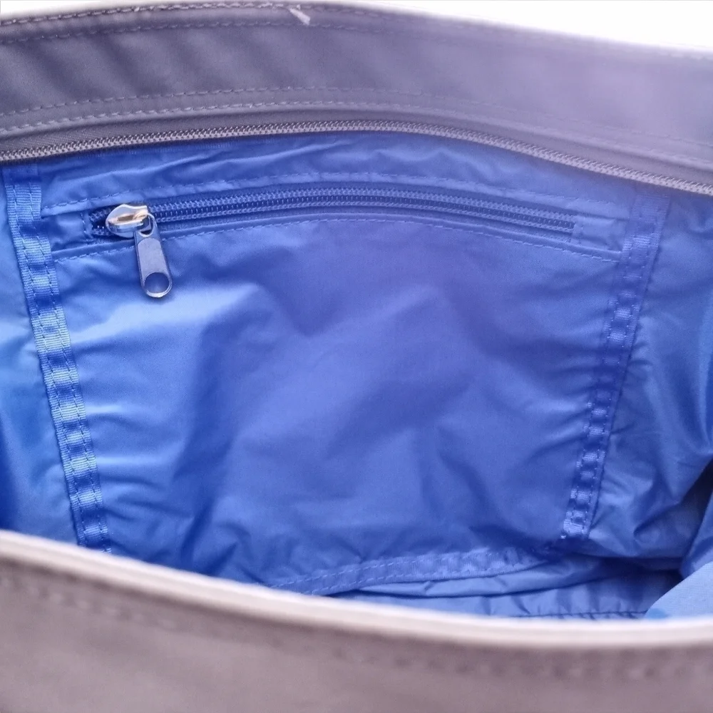 Nike Gray & Black Gym/Carry All Shoulder Bag